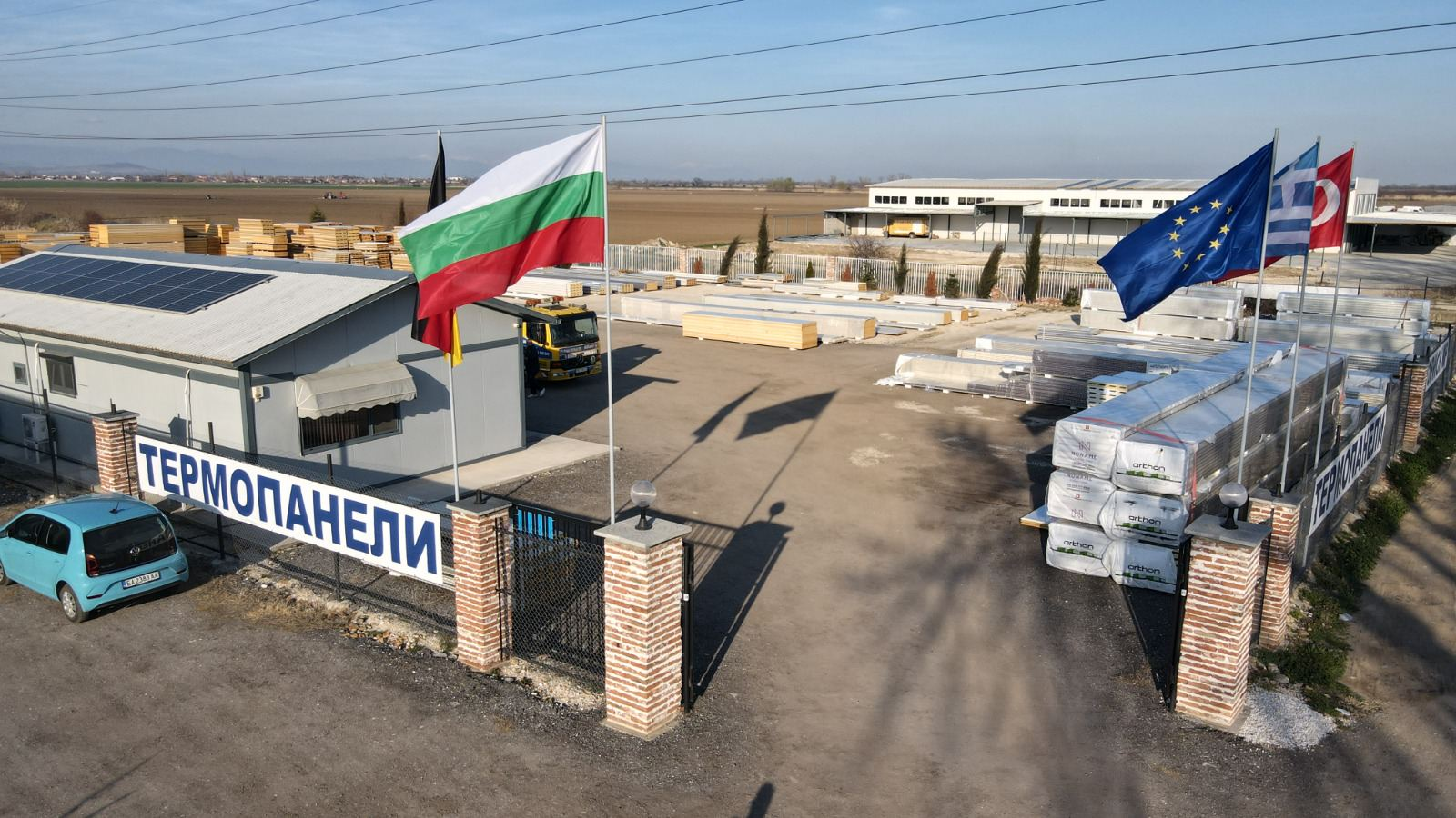 Индустриален обект с термо панели